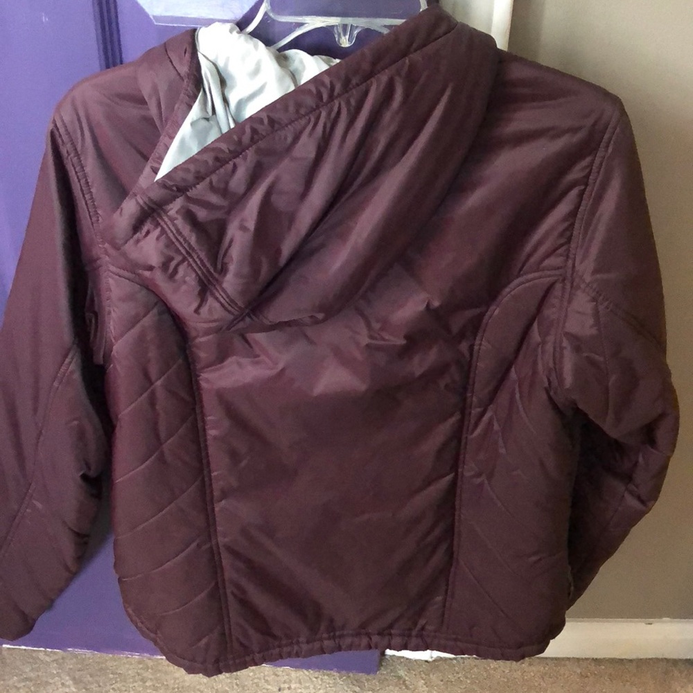 Maroon jacket - Picture 3 of 4